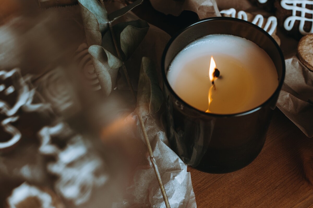 How to Make Your Own Scented Candle: A Beginner’s Guide